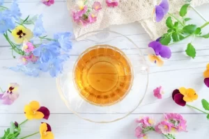 女性更年期に効く飲み物と漢方｜新しい自分に生まれ変わる健康サポート