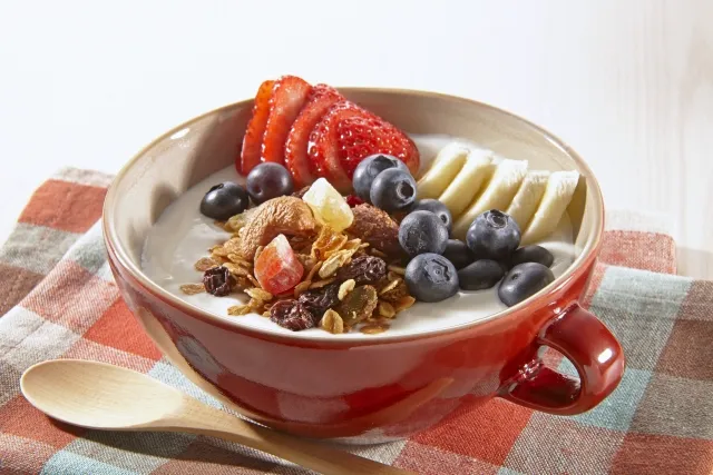 ドライフルーツの栄養は生より高い？漢方で選ぶ貧血や便秘に効く食べるサプリ